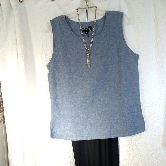 Tank top - Picture 1 of 1